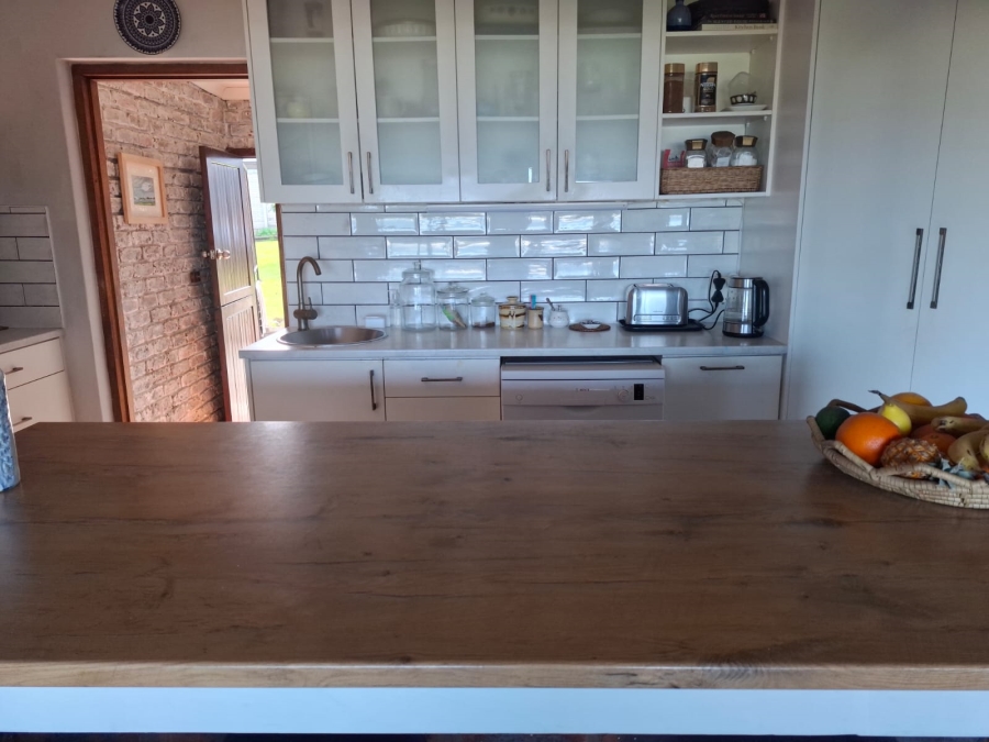 3 Bedroom Property for Sale in Winterstrand Eastern Cape